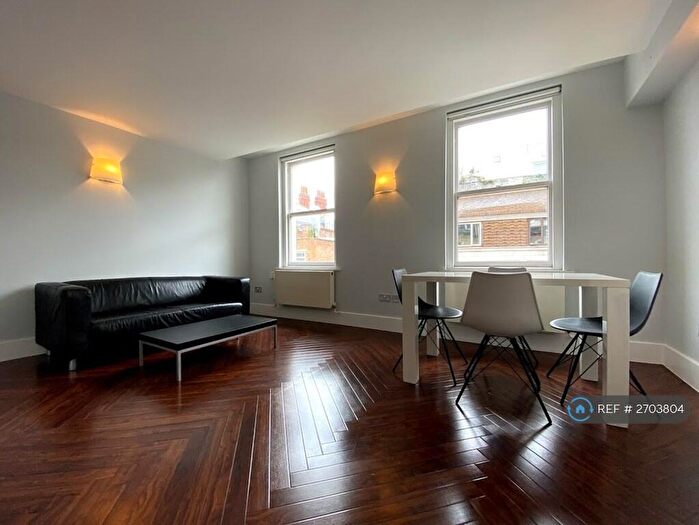 2 Bedroom Flat To Rent In Chestnut Grove, London, SW12