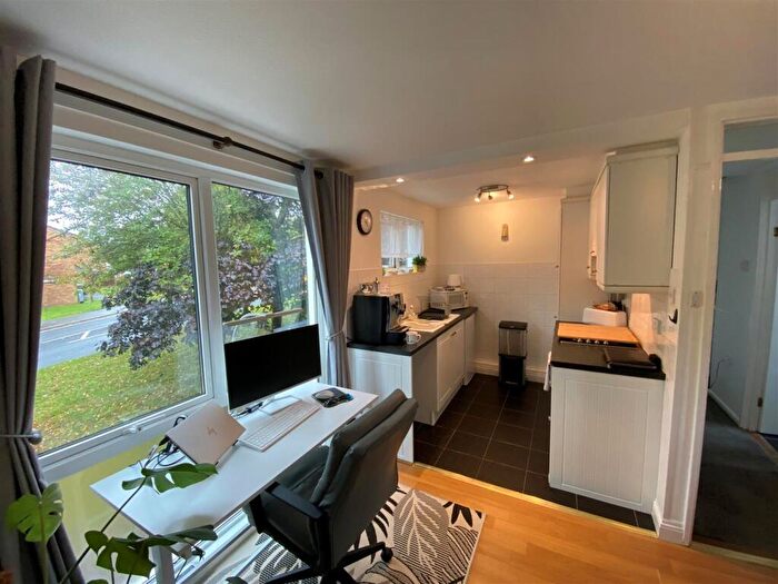 1 Bedroom Apartment For Sale In Lochinver, Bracknell, RG12