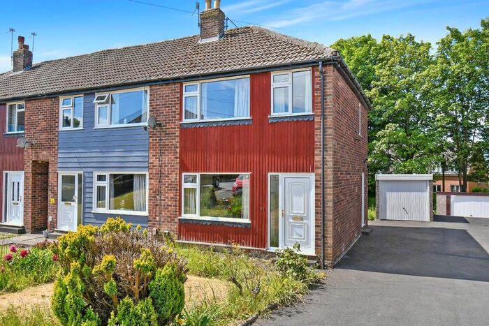 3 Bedroom End Of Terrace House To Rent In Whitestone Crescent, Yeadon, Leeds, LS19