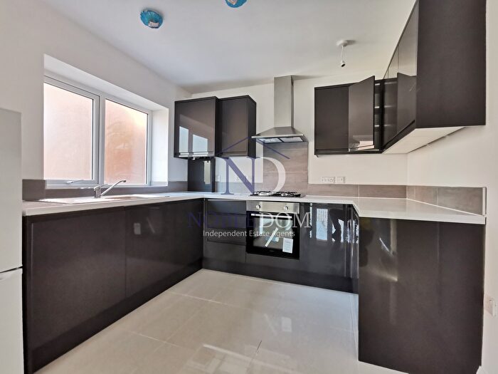 1 Bedroom Flat To Rent In Hanworth Rd, TW3