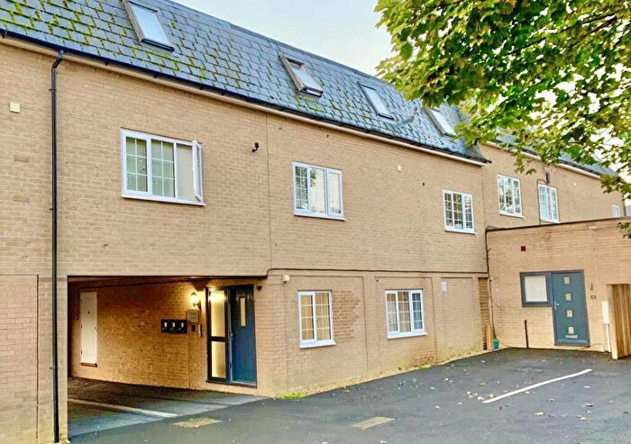 2 Bedroom Apartment For Sale In Cirencester, GL7