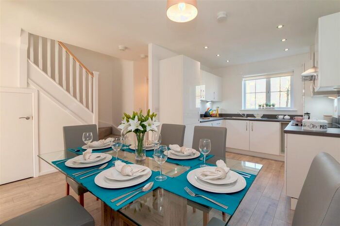 3 Bedroom Semi Detached House To Rent In Sycamore Drive, Normanton, WF6