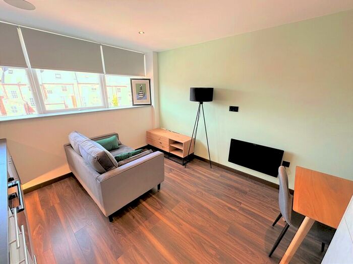 Apartment To Rent In Cooper House, Hull, HU1