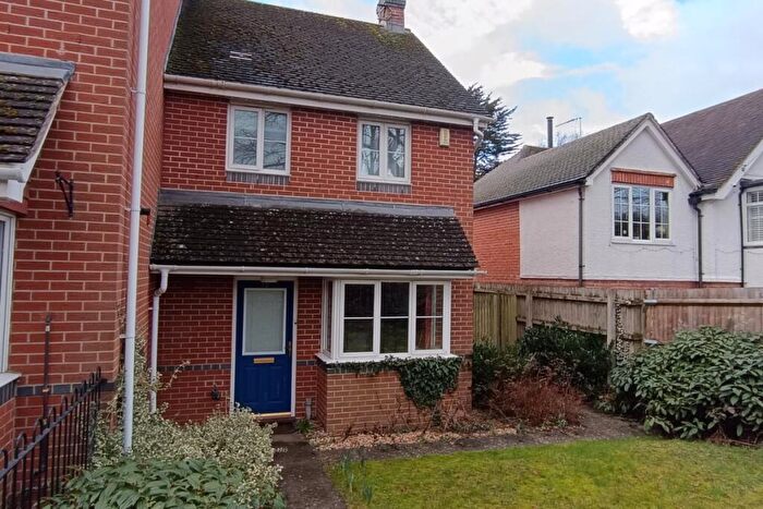 3 Bedroom End Of Terrace House For Sale In Marlow Court, All Hallows Road, Caversham, RG4
