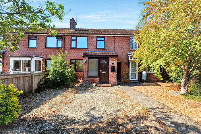 2 Bedroom Terraced House For Sale In Devon Drive, Chandlers Ford, Eastleigh, SO53