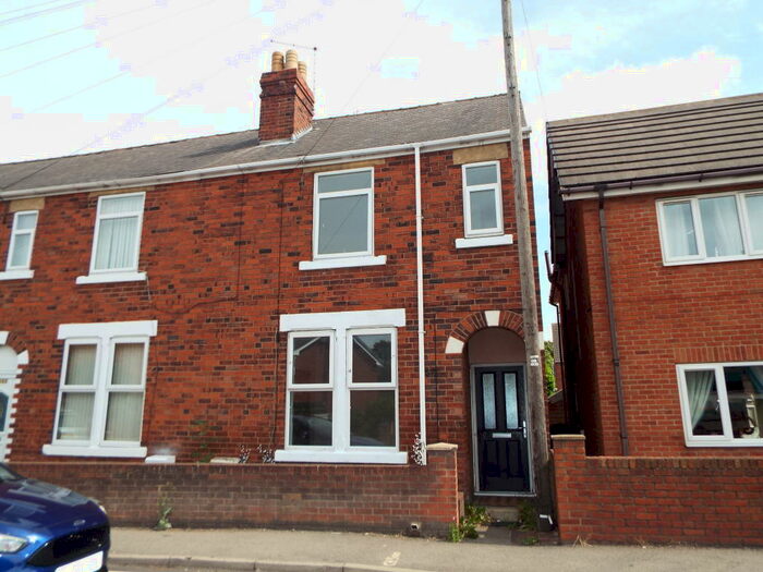3 Bedroom House To Rent In North Road, Clowne, S43