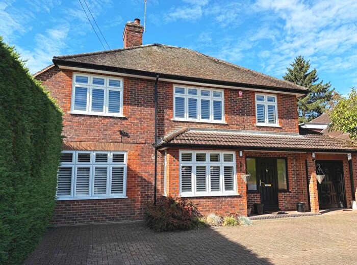 4 Bedroom Detached House For Sale In Luddington Avenue, Virginia Water, Surrey, GU25