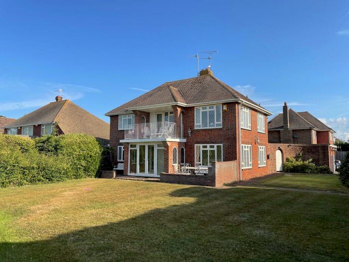 2 Bedroom Flat To Rent In Withdean Avenue, Goring-by-Sea, Worthing, BN12