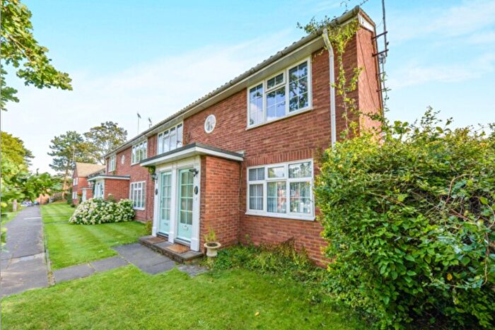 2 Bedroom Flat To Rent In Westminster Court, AL1