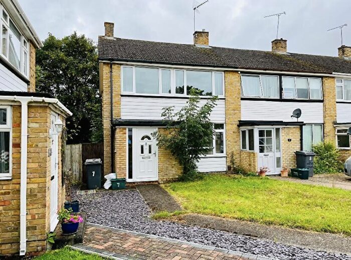 3 Bedroom End Of Terrace House To Rent In Oxford Court, Chelmsford, CM2