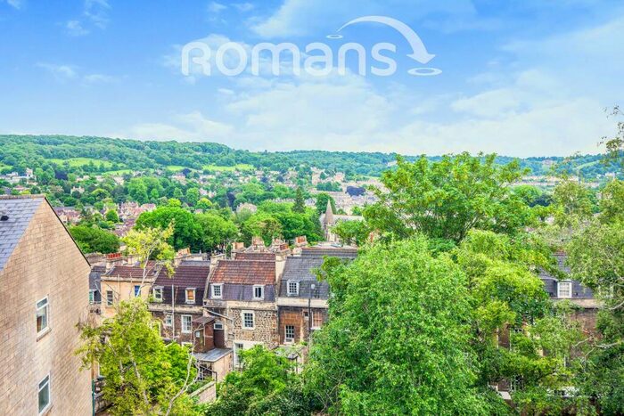 4 Bedroom Town House To Rent In Alpine Gardens, BA1