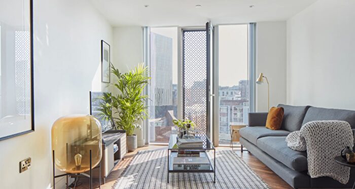 1 Bedroom Apartment To Rent In The Residences Manchester, Deansgate Square, Greater Manchester, M15