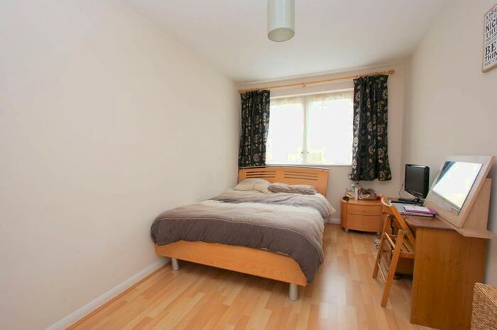 1 Bedroom Flat To Rent In Horn Lane, Ealing, London, W3