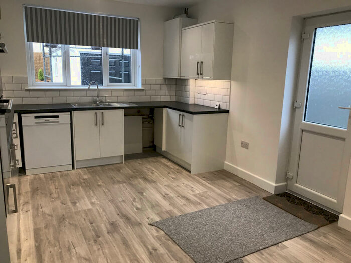 3 Bedroom Detached House To Rent In Lake Drive, Hamworthy, Poole, Dorset, BH15