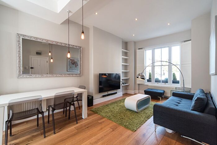 2 Bedroom Maisonette To Rent In Great Western Road, London, W9