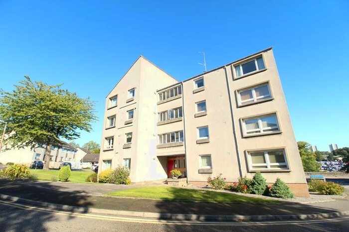 2 Bedroom Flat To Rent In Raeden Crescent, Aberdeen, AB15