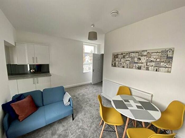 3 Bedroom Terraced House For Sale In Victoria Road, Keighley, BD21