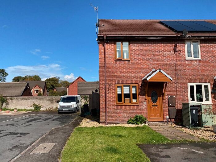 2 Bedroom End Of Terrace House For Sale In Eaglesbush Close, Neath, Neath Port Talbot., SA11