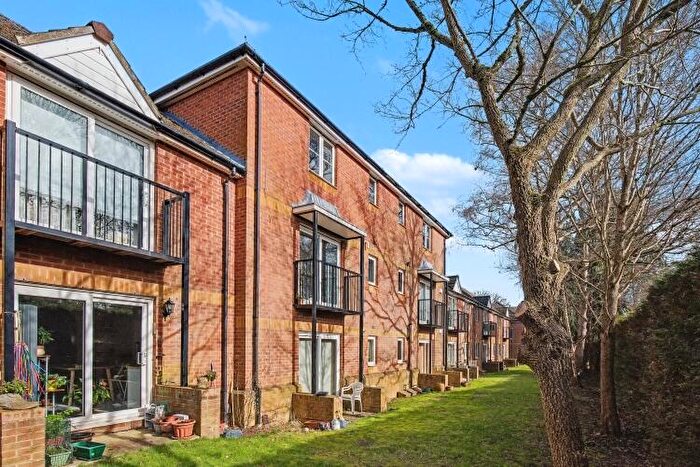 1 Bedroom Apartment To Rent In The Sycamores, Headington, OX3