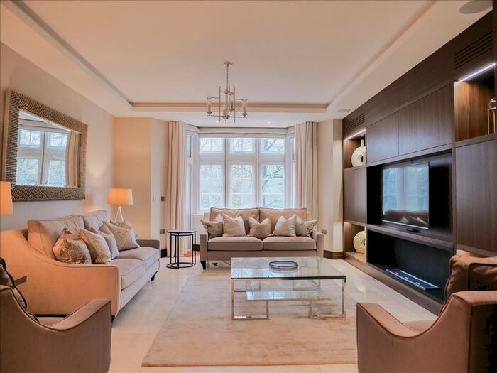 4 Bedroom Flat To Rent In Parkside, Knightsbridge, London, City Of Westminster, SW1X