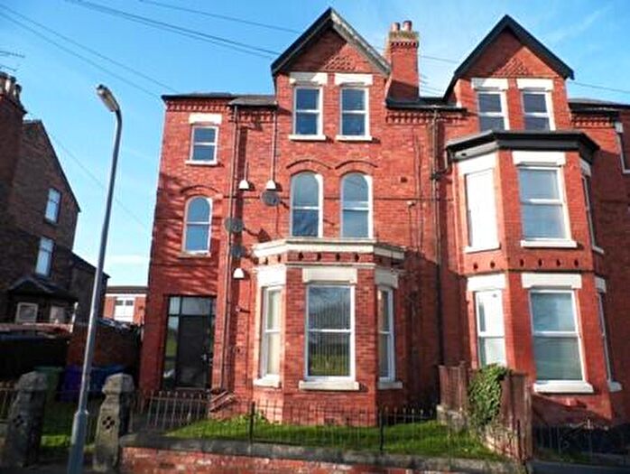 2 Bedroom Flat To Rent In Newsham Drive, Liverpool, Merseyside, L6