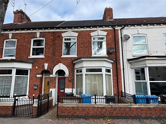3 Bedroom Terraced House For Sale In De La Pole Avenue, Hull, HU3
