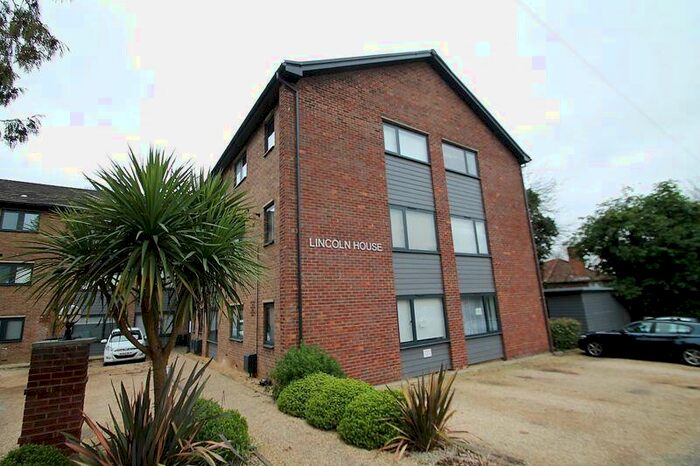 Studio To Rent In Brookfield Road, High Wycombe, HP10