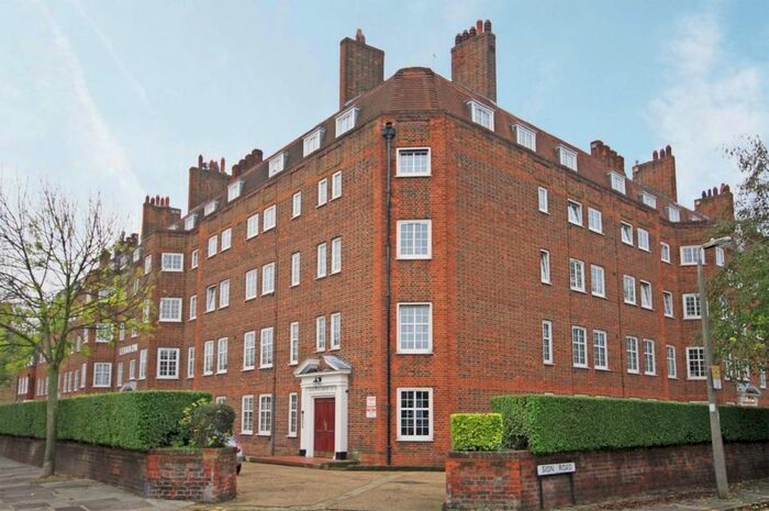 2 Bedroom Flat To Rent In Richmond Road, Twickenham, TW1