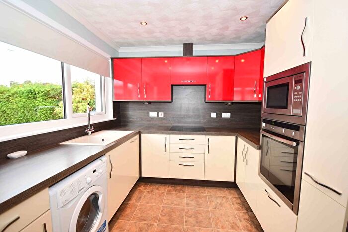 2 Bedroom Bungalow To Rent In Drumdevan Place, Inverness, Highland, IV2