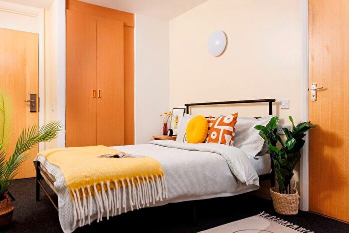 Studio To Rent In Premium Ensuite - Westhill Hall, Sheffield, S1