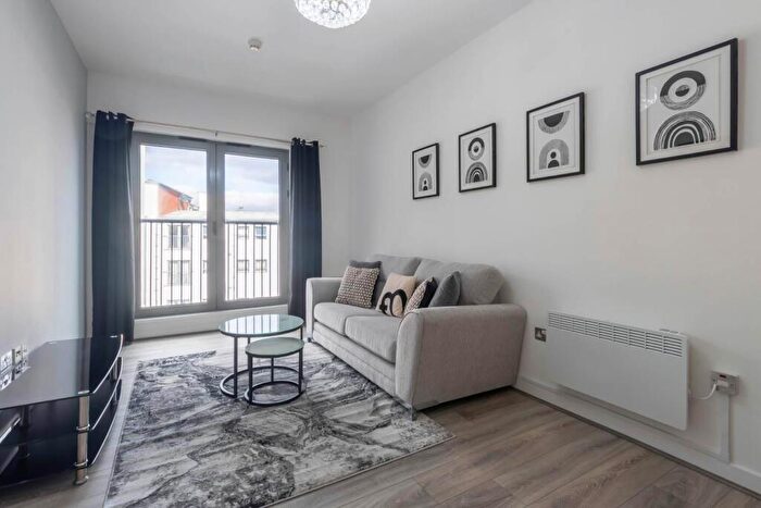 2 Bedroom Apartment To Rent In Kenyon Forge, Kenyon Street, B18