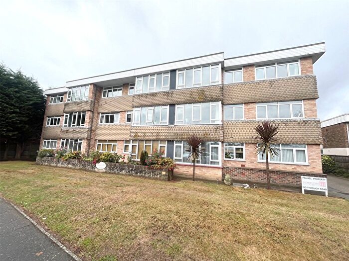 1 Bedroom Flat To Rent In Ash Lane, Rustington, Littlehampton, BN16
