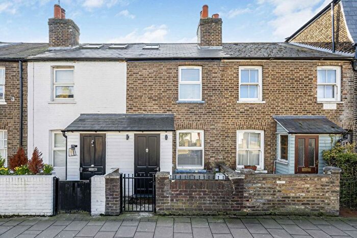 3 Bedroom Terraced House For Sale In High Street, Hampton Wick, KT1