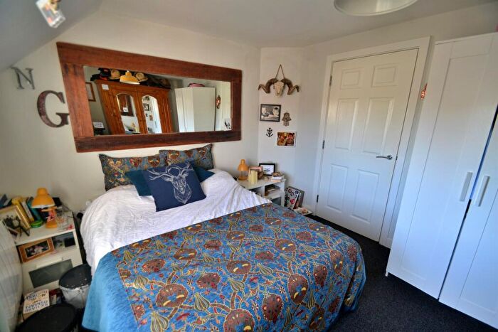 2 Bedroom Flat To Rent In Ashley Cross, BH14