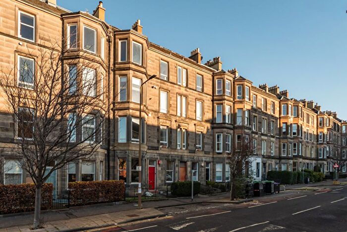 1 Bedroom Flat For Sale In / Mcdonald Road, Edinburgh, EH7