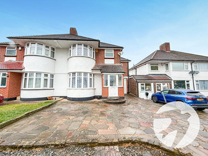 4 Bedroom Semi-Detached House For Sale In Domonic Drive, London, SE9