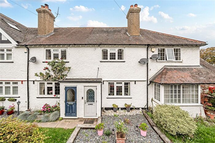 2 Bedroom Terraced House For Sale In Alton Cottages, High Street, Eynsford, Dartford, DA4