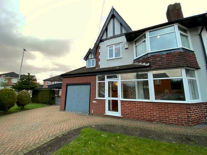 4 Bedroom Semi-Detached House To Rent In St. Werburghs Road, Chorlton, M21