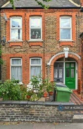2 Bedroom Maisonette To Rent In Hibbert Road, London, E17