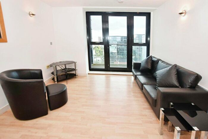 2 Bedroom Flat To Rent In Tempus Tower, Mirabel Street, City Centre, Manchester, M3