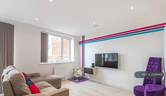 2 Bedroom Flat To Rent In Albers Court, Harrow, HA3