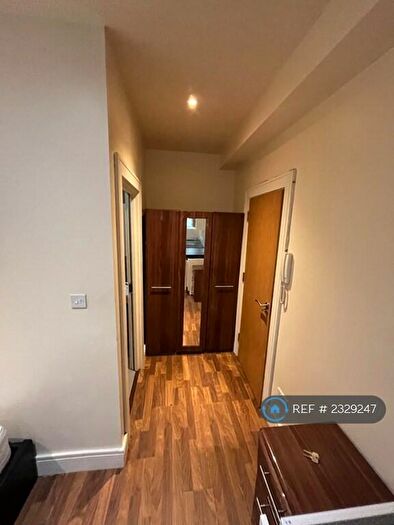 Studio To Rent In Church Road, London, NW4