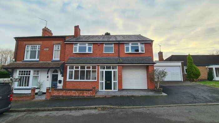 4 Bedroom Semi-Detached House To Rent In Freehold Road, Birstall, LE4