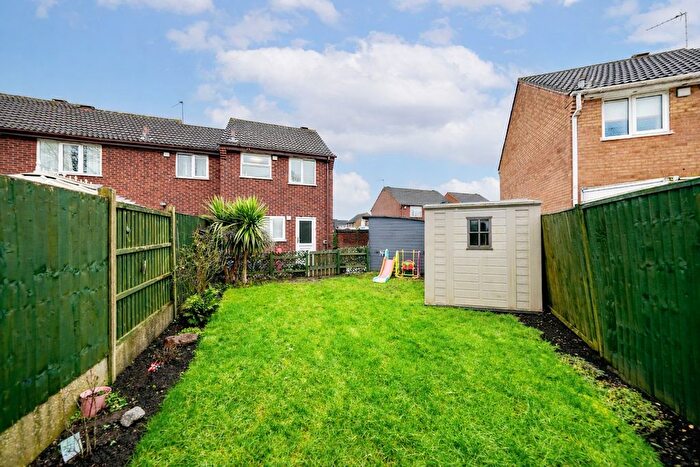 2 Bedroom End Terrace House For Sale In Curlew Close, Syston, Leicestershire, LE7