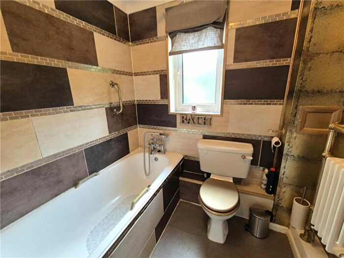 3 Bedroom Terraced House For Sale In Wagtail Way, St Mary Cray, Kent, BR5