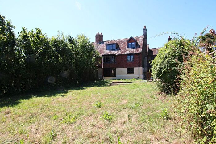 5 Bedroom Property For Sale In Pebsham Lane, Bexhill-On-Sea, TN40