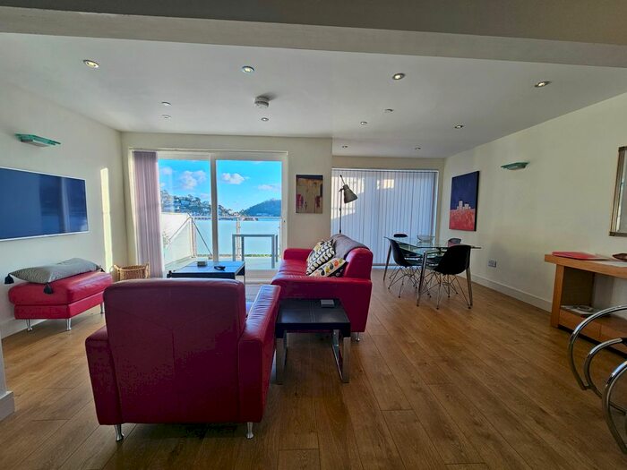 3 Bedroom Maisonette To Rent In Ridge Hill, Dartmouth, TQ6