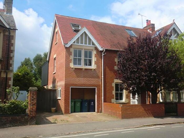 1 Bedroom Apartment To Rent In Divinity Road, East Oxford, OX4