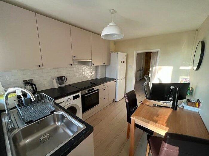 1 Bedroom Flat To Rent In Windsor Crescent, Wembley, HA9