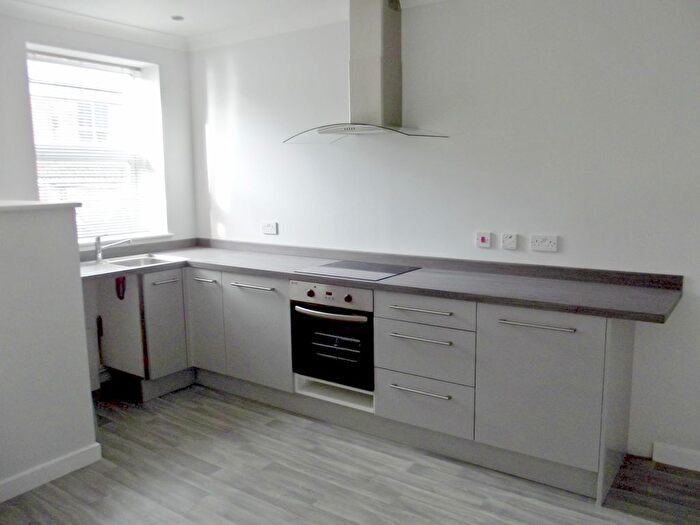 2 Bedroom Flat To Rent In Acacia Grove, Wirral, CH48